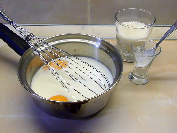 Фруктовый суп-пюре с заварным соусом и рисом.: шаг 11