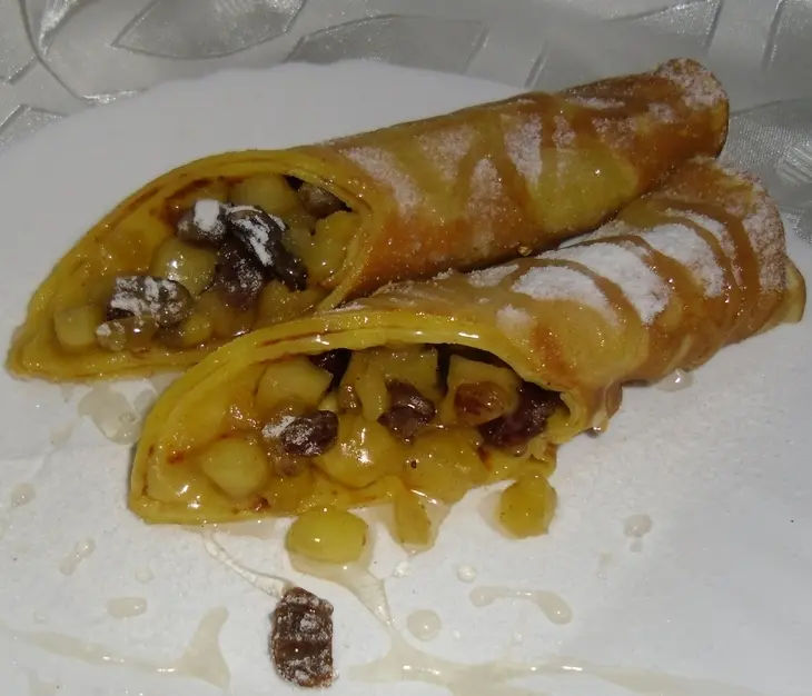 Блинчики с яблоками и изюмом!: шаг 7