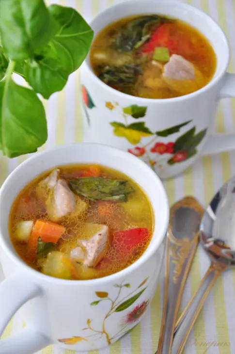 Диетический суп-гуляш с овощами и с индейкой: шаг 7
