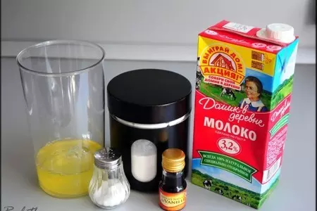 Грушево-яблочный баваруа с абрикосовым кули, маринованными персиками и ванильными меренгами.: шаг 19