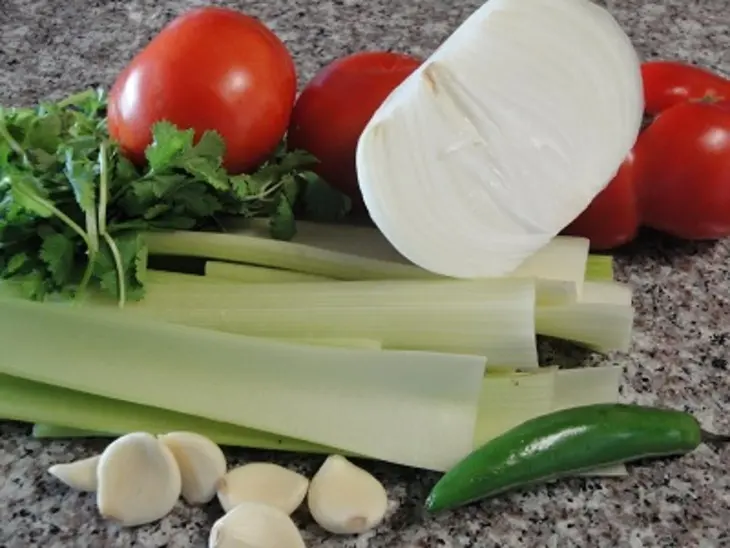 Соус с креветками и курицей: шаг 2
