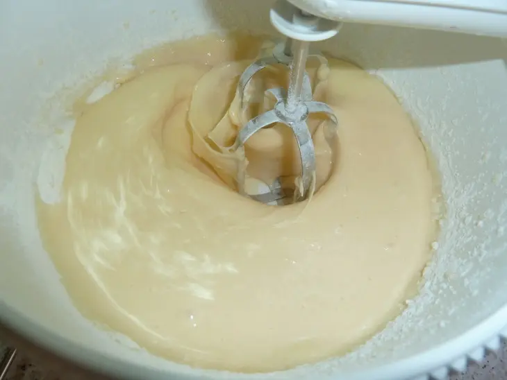 Пирог с оранжевыми лимонами, ароматный и быстрый: шаг 4