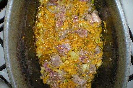 Картошка с мясом в гороховом соусе: шаг 1