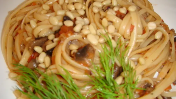 Паста с овощами, грибами и кедровыми орешками: шаг 3