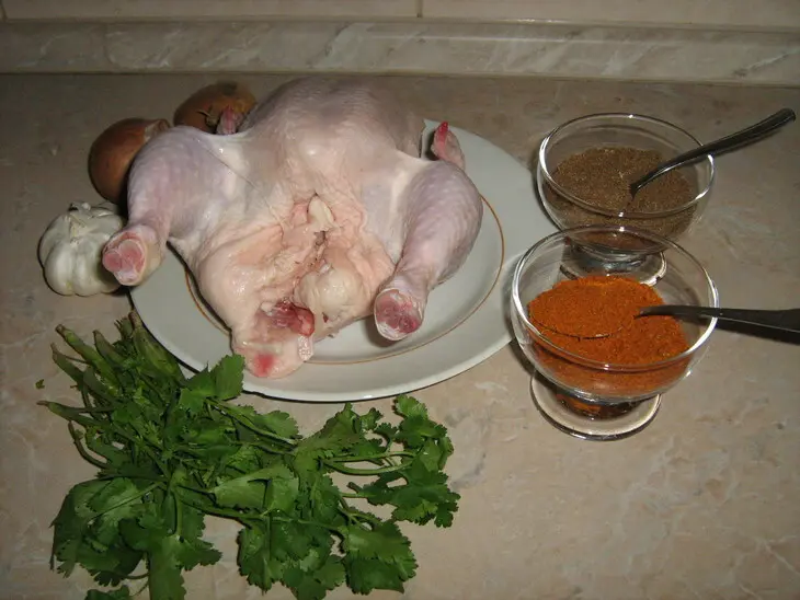 Курица с шафраном: шаг 1