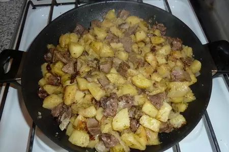 Картошка жаренная с печенью и сердцем "джиз-быз русская версия": шаг 8
