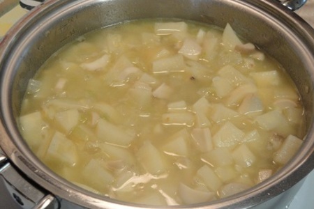 Кремовый суп с копчёной курицей и грибами: шаг 4