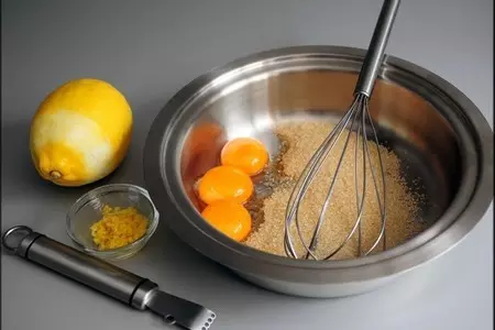Фаршированные груши под соусом сабайон.: шаг 8