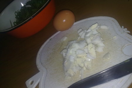 Пирожки с зелёным луком и яйцом: шаг 6