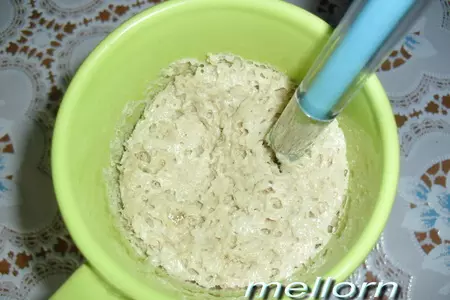 Хлеб на топленом молоке с маком: шаг 1
