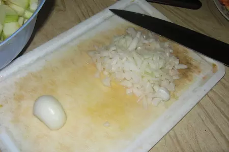 Свинина в квасе с закуской из кабачков: шаг 7