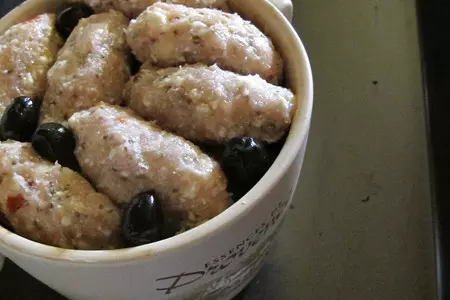 Куриные тефтели с овощами в горшочках .: шаг 10