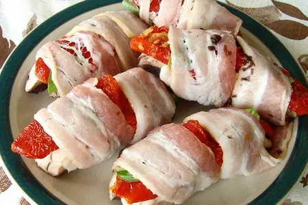 Куриные бедра фаршированные а ля италия: шаг 5