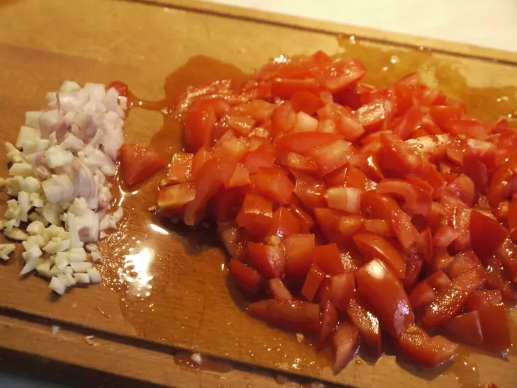 Испанский картофельный омлет (тортилья) с тунцом и оливками: шаг 6