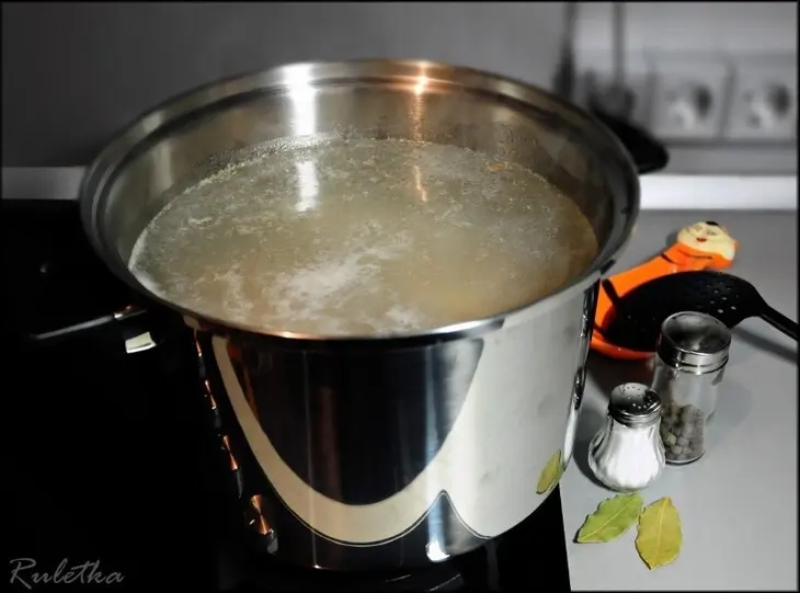Salsa verde per bolliti di carne. мясная нарезка под зелёным соусом.: шаг 4