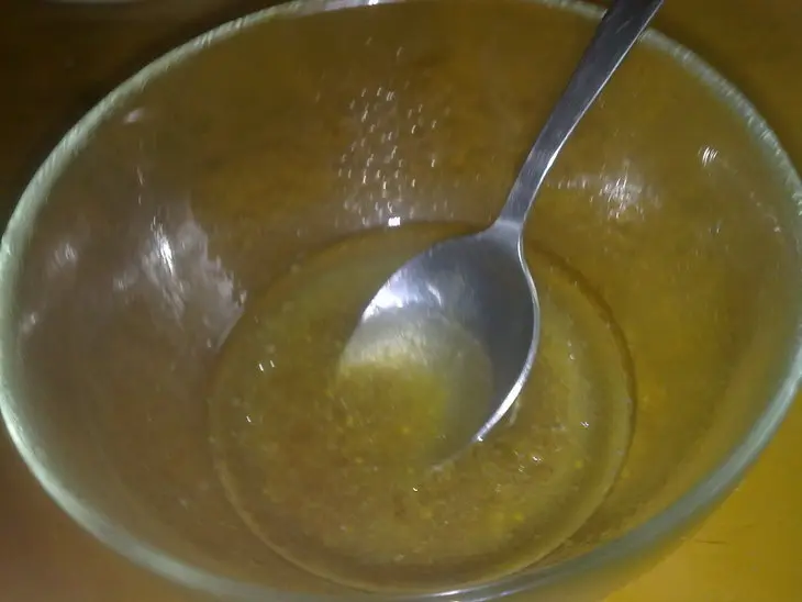 Зелёный салат с хрустящими гренками: шаг 6