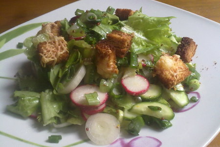 Зелёный салат с хрустящими гренками: шаг 8