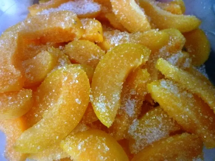 Фруктово-ягодное каре  на  шоколадно-песочной основе с нежным  сливочным кремом: шаг 9