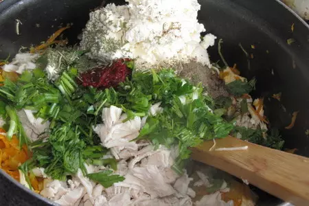 Ароматные булочки с сочной начинкой: шаг 2