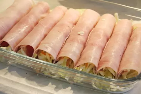 Ветчинные „каннеллони“ с начинкой из маринованной капусты: шаг 4