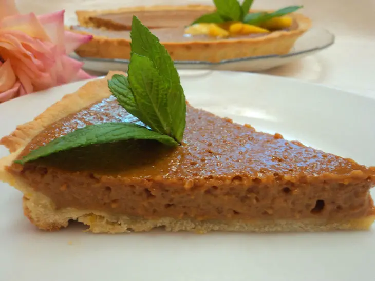 Тарт с ириской и абрикосовым джемом.: шаг 1