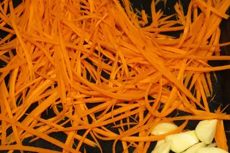 Вьетнамский салат из рисовой  лапши с овощами.: шаг 3