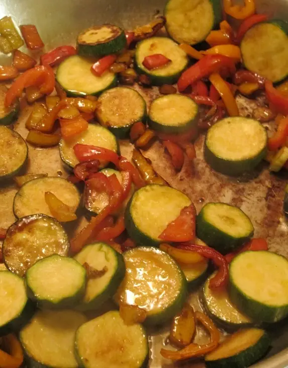 Вьетнамский салат из рисовой  лапши с овощами.: шаг 5