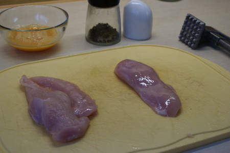 Куриное филе в панировочных сухарях :s: шаг 1