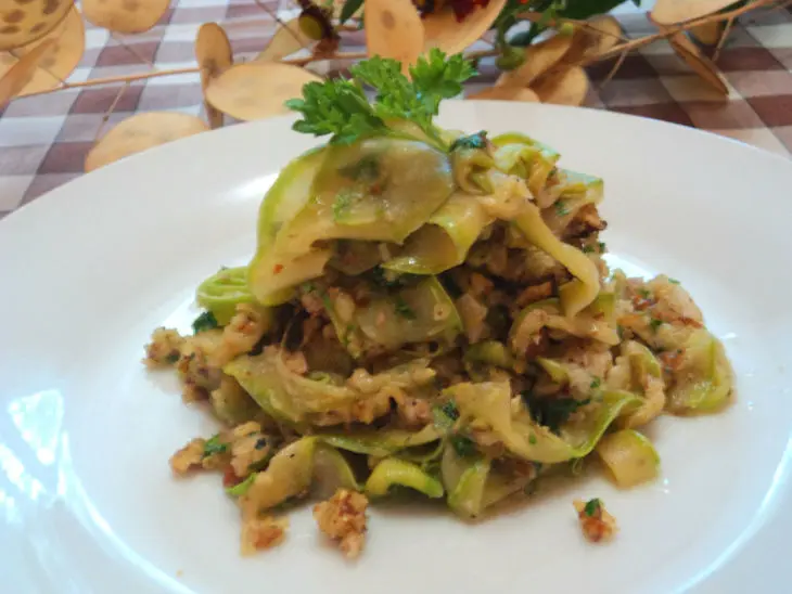 Кабачки в ореховом соусе: шаг 3