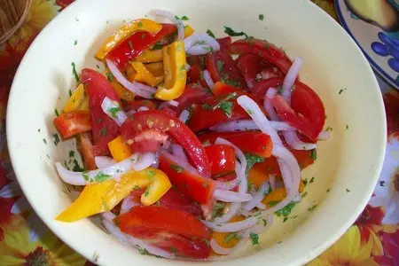 Запеченое мясо с соусом беарнез и легким салатиком.: шаг 6