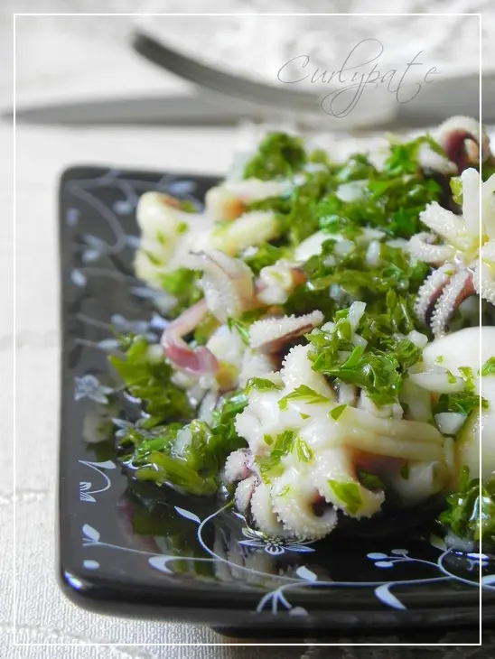 Salade de seiches à l'ail et au citron. салат из каракатиц с чесноком и лимоном: шаг 1