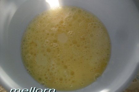 Томатный кекс с ветчиной, сыром и маслинами: шаг 1