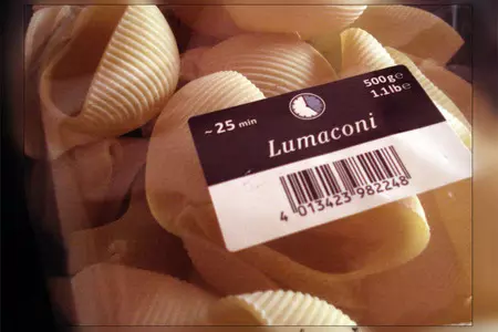 Фаршированные ракушки из пасты "lumaconi" в соусе "прощай, талия, и не возращайся!": шаг 1