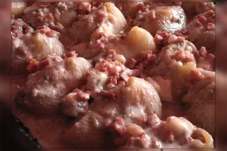 Фаршированные ракушки из пасты "lumaconi" в соусе "прощай, талия, и не возращайся!": шаг 13
