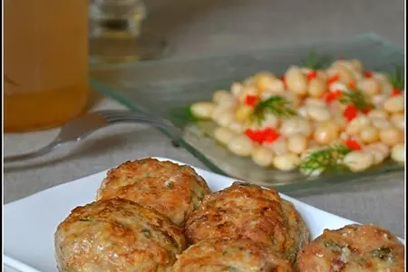 Тефтели с адыгейским сыром: шаг 1