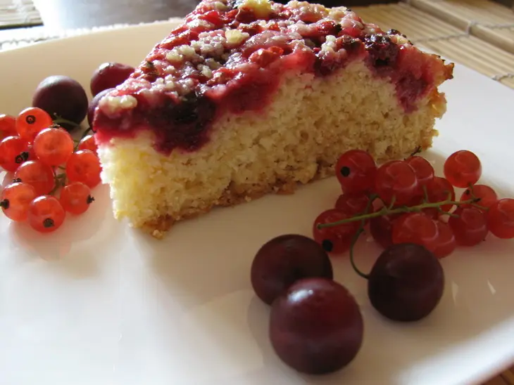 Открытый пирог с ягодками и штрейзелем: шаг 5