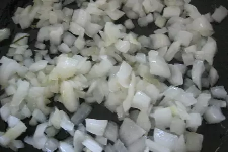 Быстрые пирожки с сочной начинкой: шаг 2