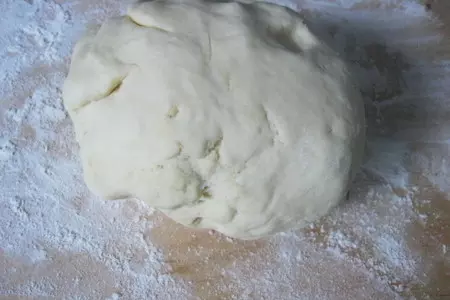 Быстрые пирожки с сочной начинкой: шаг 4