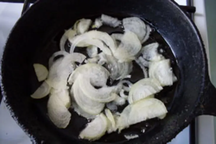 Плов с курицей и черносливом: шаг 3