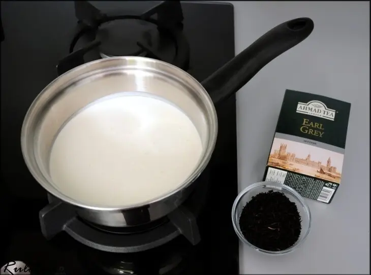 Шоколадная помадка с чайной крошкой и бергамотовым сиропом на основе earl grey.: шаг 8