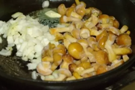 Закусочные патисонно-сырно-грибные пирожные: шаг 5