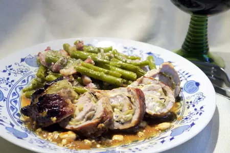 Мясные рулеты с начинкой из баклажан и брынзы „греческие мотивы“: шаг 6
