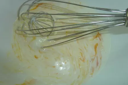 Песочный пирог " ароматный" с лисичками, сыром и луком: шаг 8
