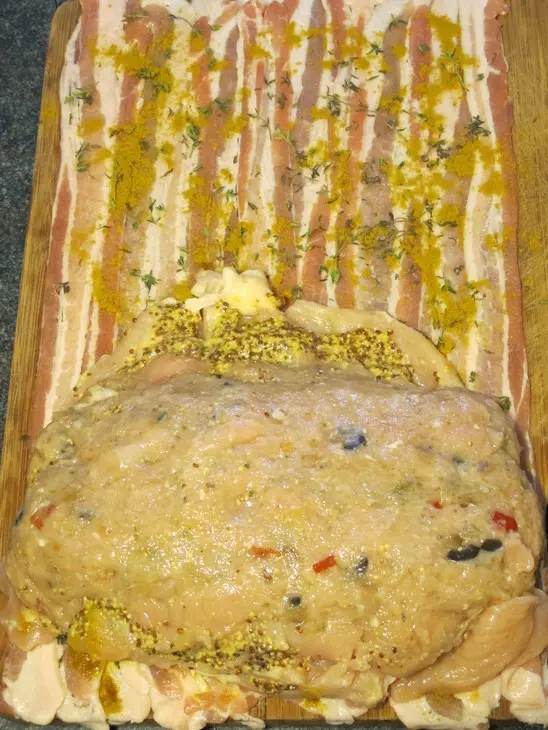 Куриный рулет с анчоусами.: шаг 3