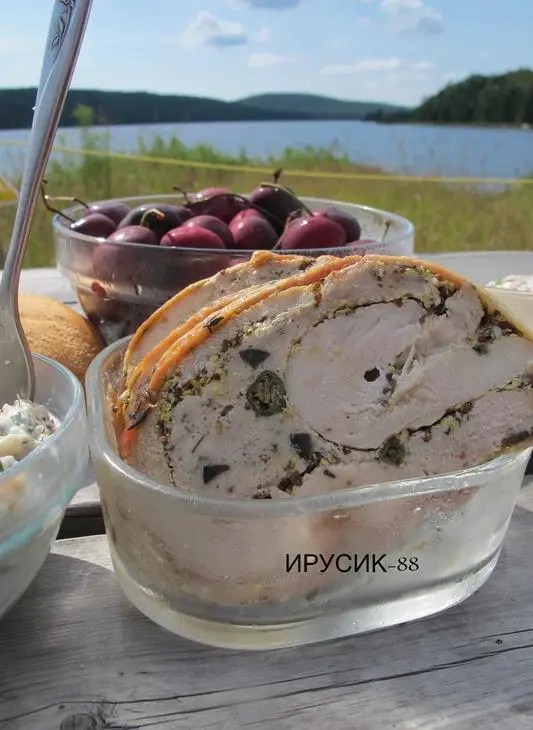 Куриный рулет с анчоусами.: шаг 9