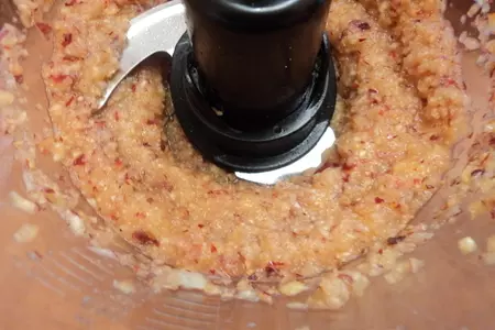 Торт с фундуком, нектаринами и сливочным кремом: шаг 2