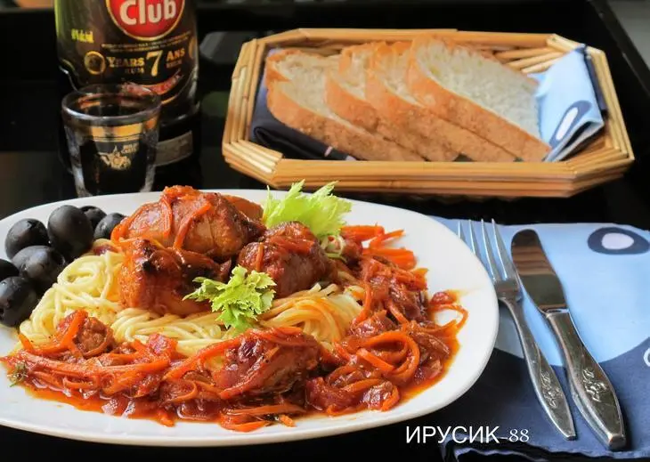 Винно -томатно -морковный соус с домашними колбасками: шаг 6
