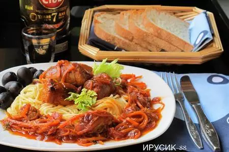 Винно -томатно -морковный соус с домашними колбасками: шаг 6