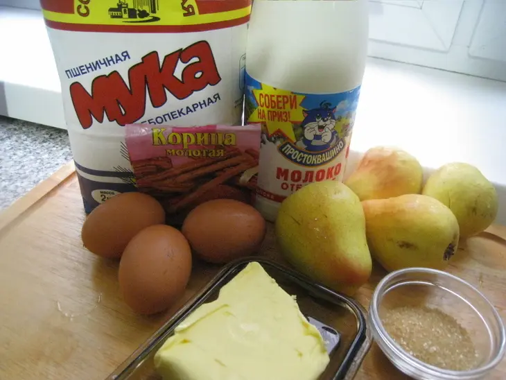 Блины с карамельными грушами: шаг 1