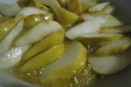 Блины с карамельными грушами: шаг 6